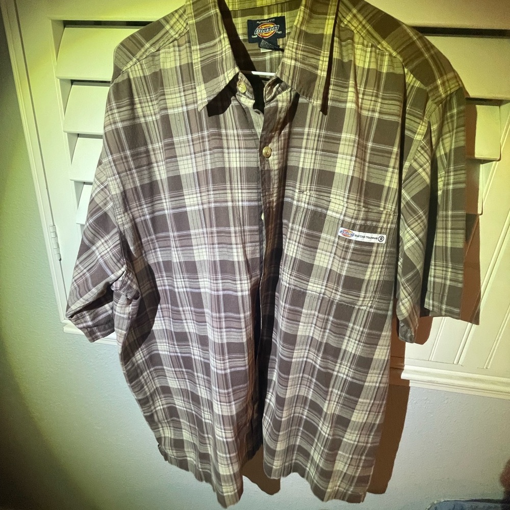 Dickies Brown Plaid Button-Up Shirt
